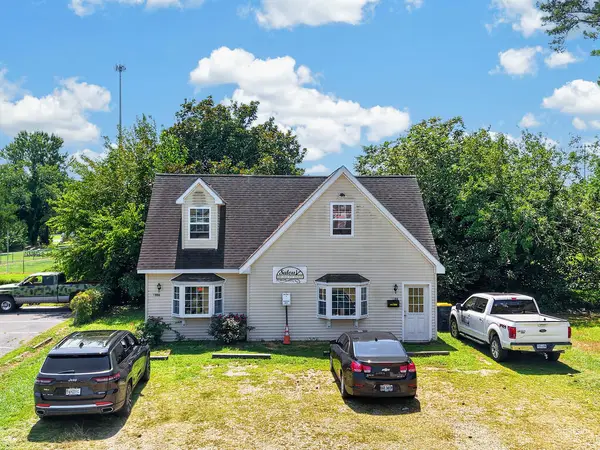 130 A Market St, ONANCOCK, VA 23417