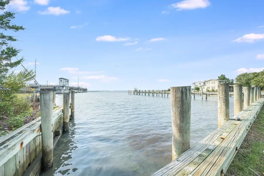 4310 Main St, Chincoteague, VA 23336 - #3