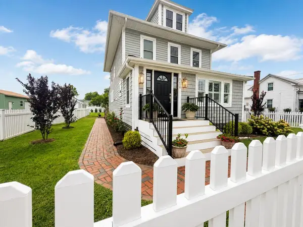 6258 Clark St, CHINCOTEAGUE, VA 23336