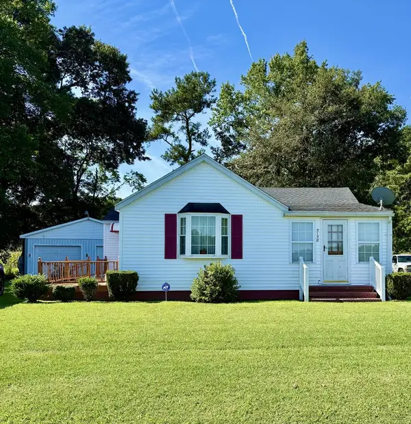 3138 Davis Rd, NEW CHURCH, VA 23415