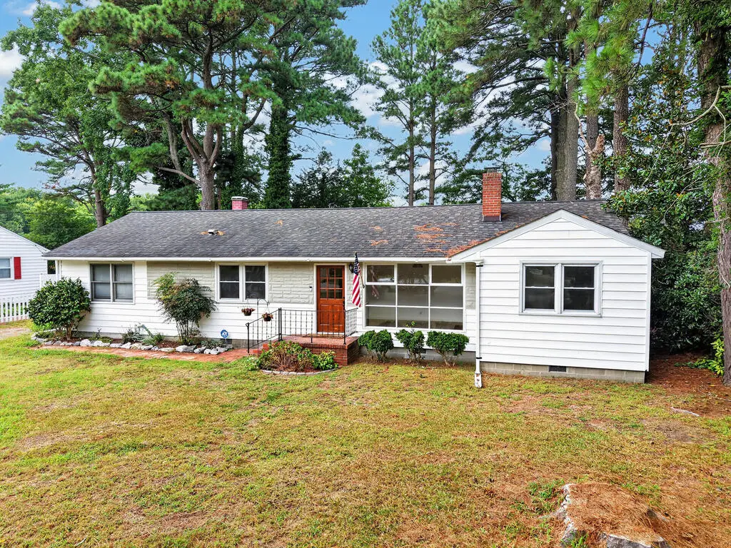 10181 Pine Ave, Nassawadox, VA 23413 - #1
