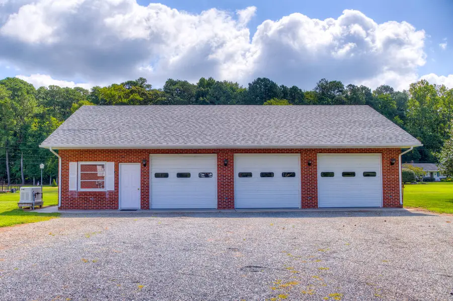 15395 Parks St, Bloxom, VA 23308 - #3