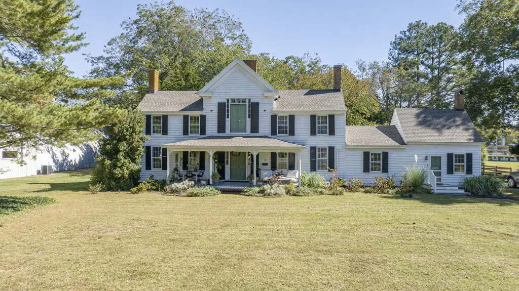 7 Hill St, Onancock, VA 23417 - #1