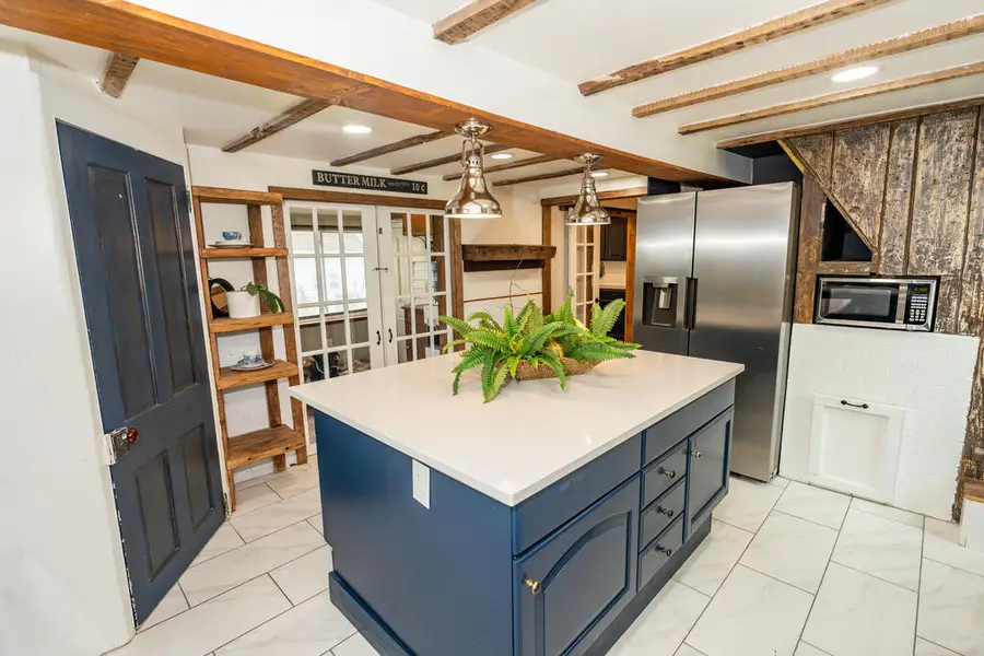39052 Church St, Greenbackville, VA 23356 - #2