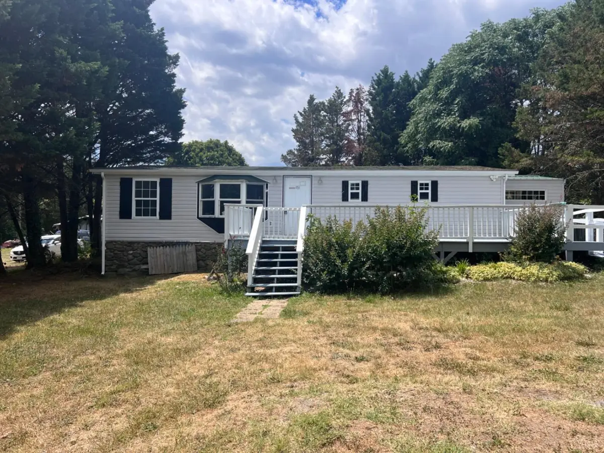 2443 Sunnymeade Rd, Rustburg, VA 24588 - Image #1