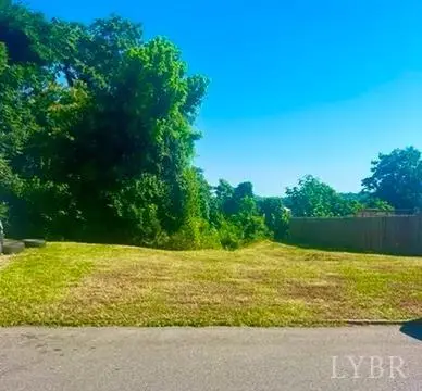 2208 Poplar Street, Lynchburg, VA 24504