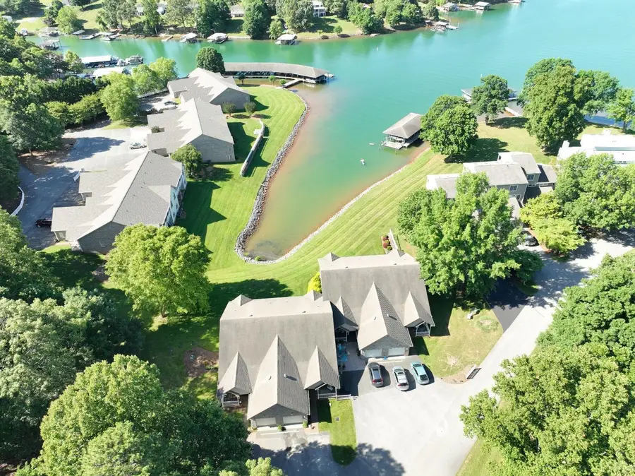 206 Blarney Stone Court, Huddleston, VA 24104 - Image #2