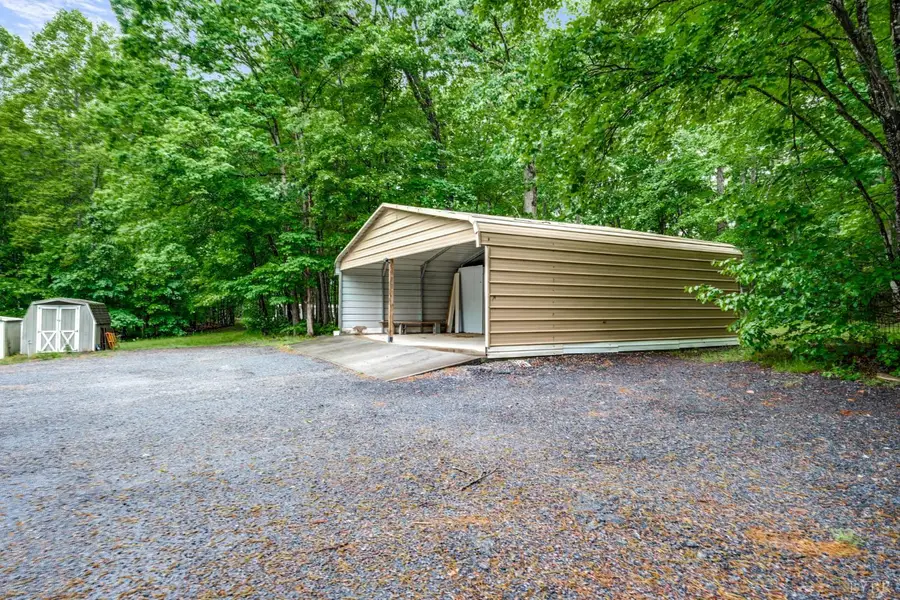 3251 Bethlehem Rd, Charlotte Court House, VA 23923 - Image #3