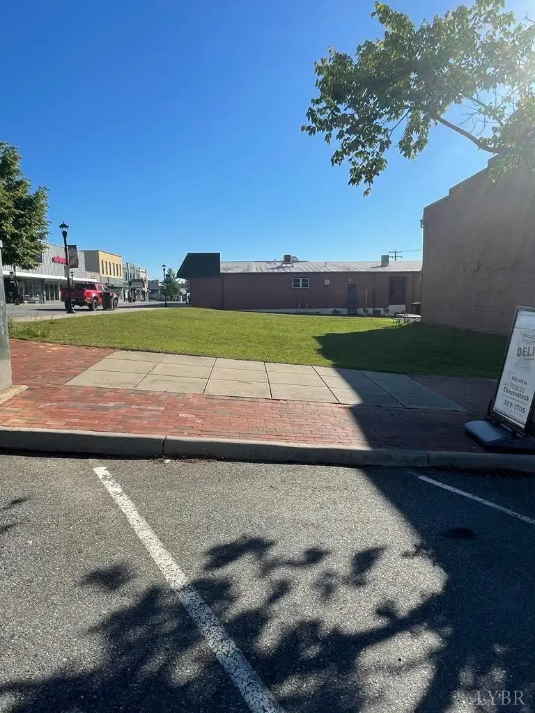 4 Broad Street, Altavista, VA 24517 - Image #2