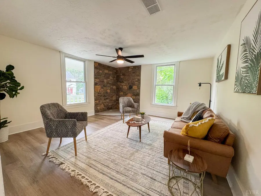 821 Greenwood Street, Bedford, VA 24523 - Image #3