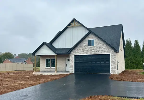 179 Meadow Brook Cir, Danville, VA 24541