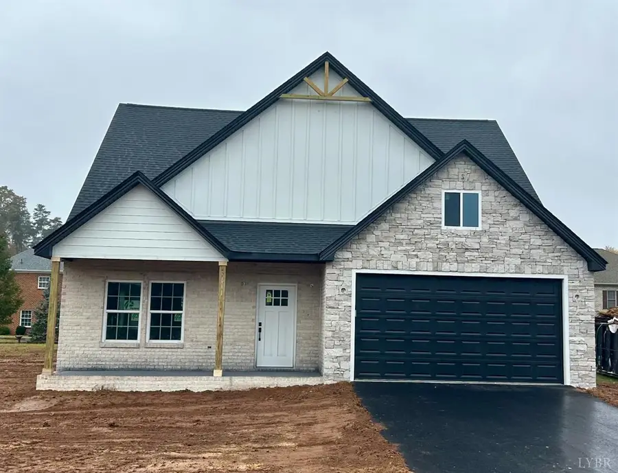 179 Meadow Brook Cir, Danville, VA 24541 - Image #2