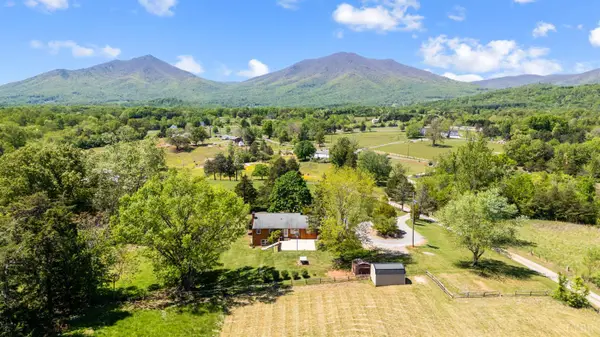 1129 Croft Lane, Bedford, VA 24523