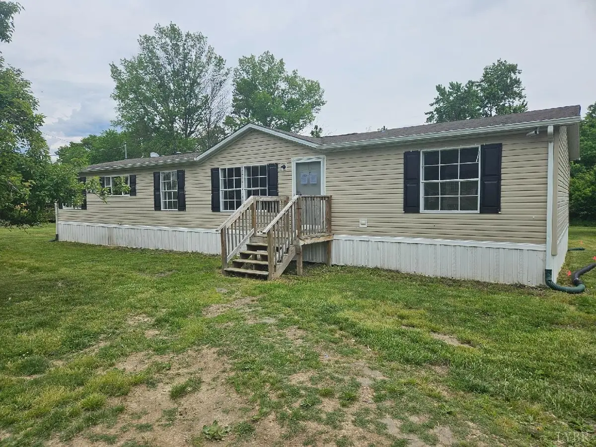 419 Pocahontas Street, Glasgow, VA 24555 - Image #1