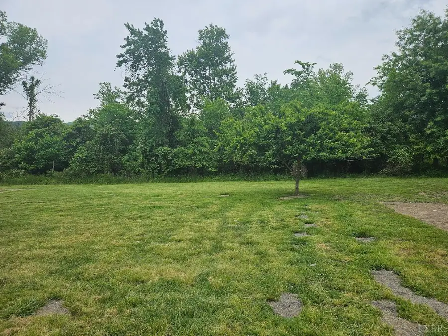 419 Pocahontas Street, Glasgow, VA 24555 - Image #3