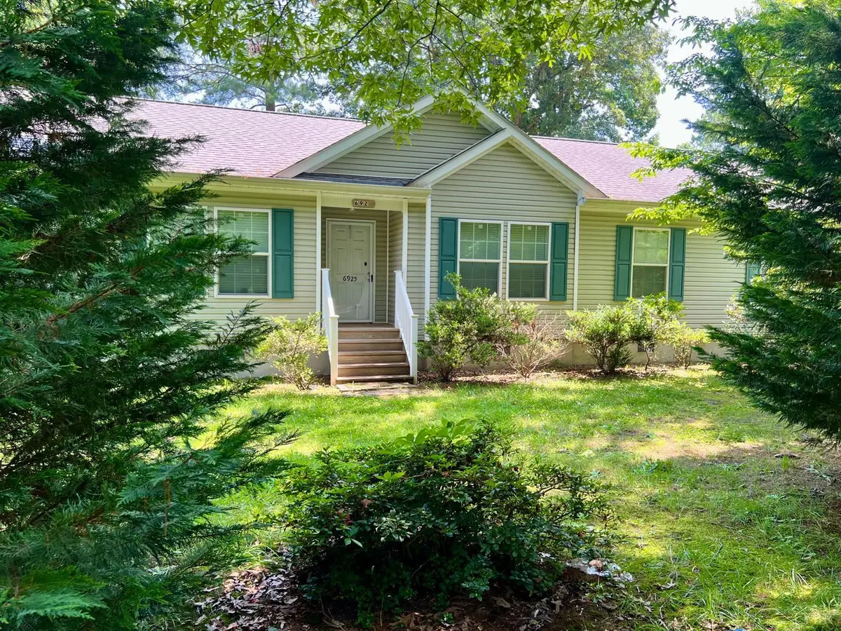 6925 Conifer Road, Meadowbrook, VA 23237 - Image #1