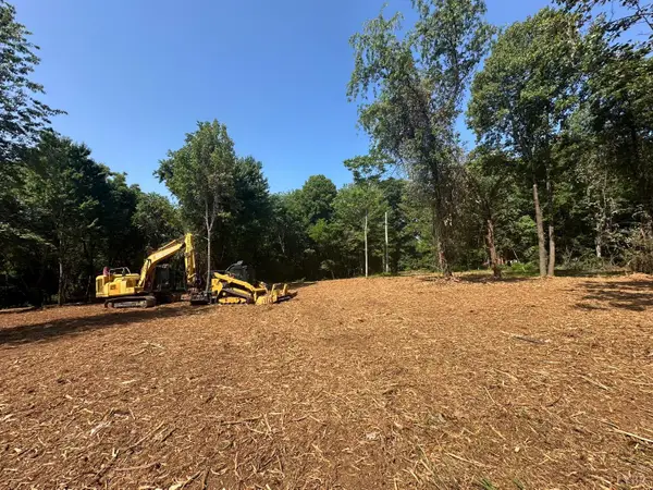 1 Falling Creek Road, Bedford, VA 24523