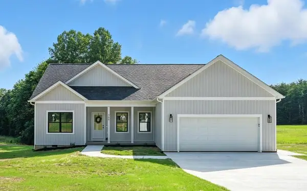 366 Kentmoor Farm Road, Madison Heights, VA 24572