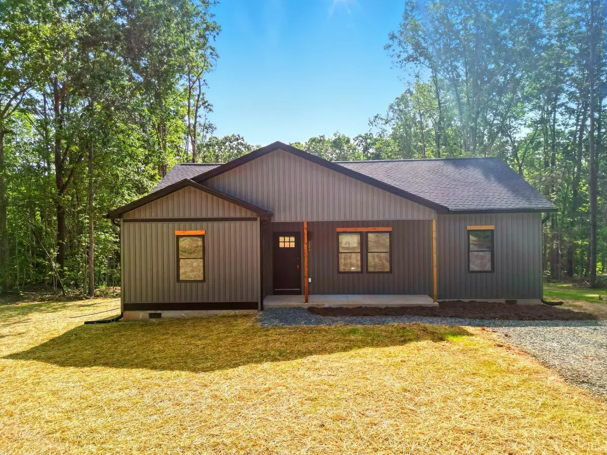 156 Lakeside Dr., Lynchburg, VA 24504 - Image #1