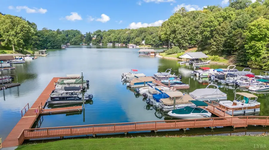 1085 Bluewater Drive #208, Moneta, VA 24121 - Image #3