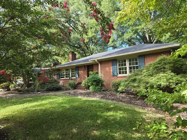 701 Fourth Avenue, Farmville, VA 23901