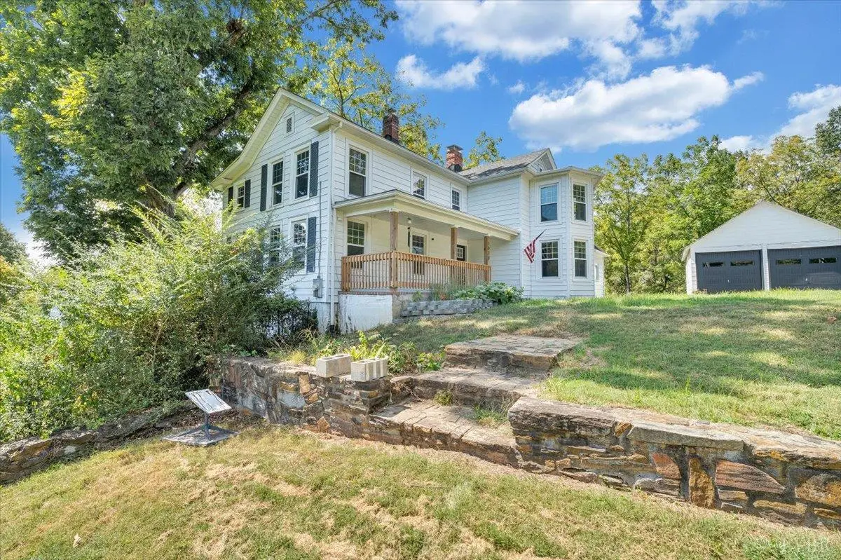 1038 Valencia Drive, Huddleston, VA 24104 - Image #1