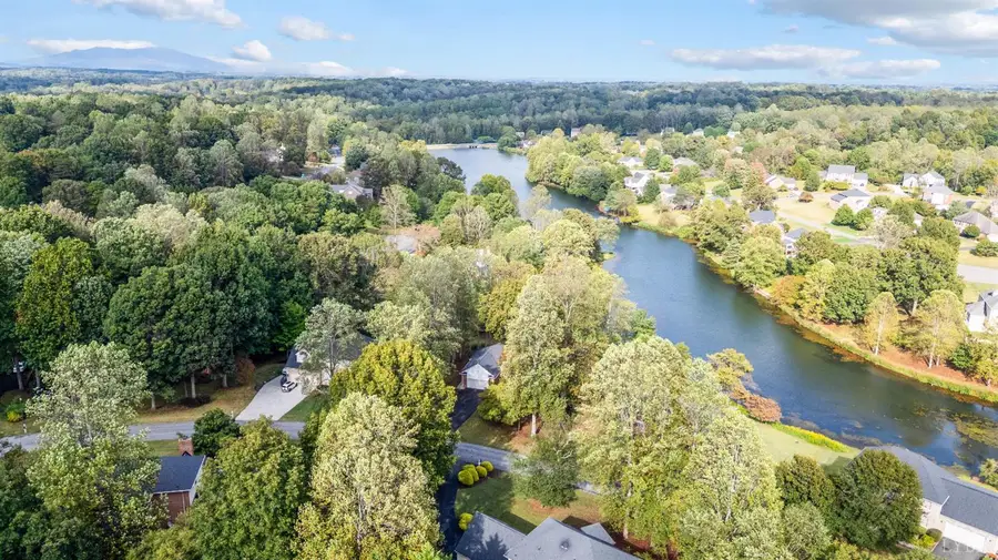 1324 Cuddington Lane, Forest, VA 24551 - Image #2