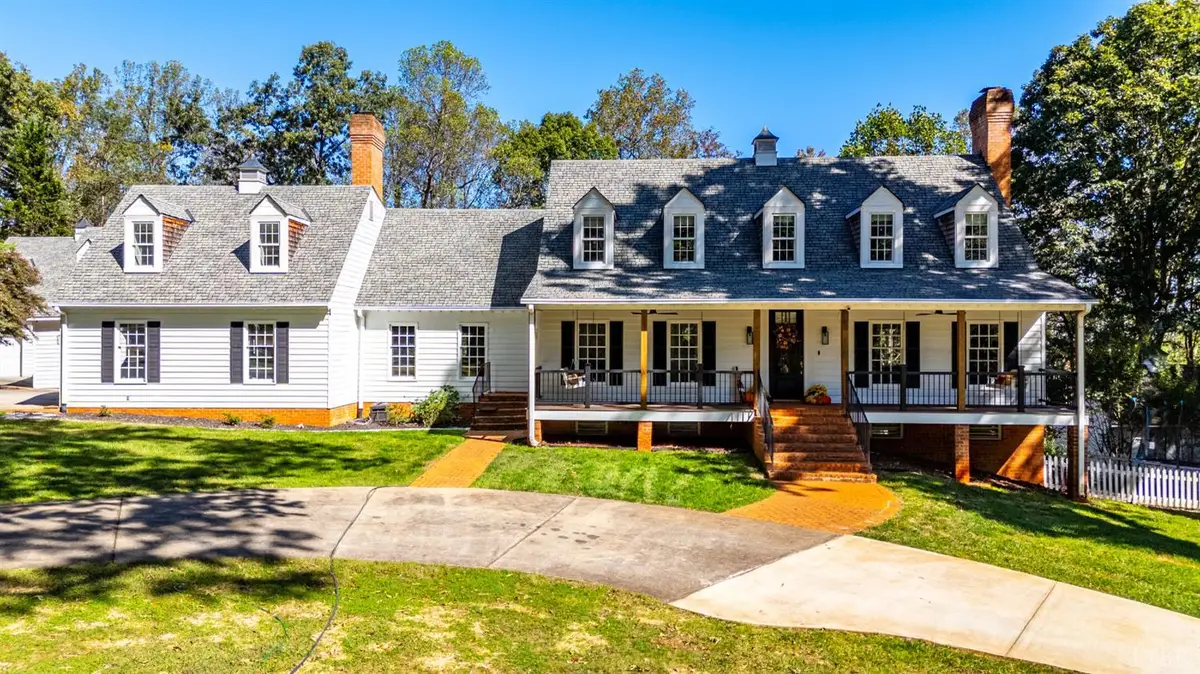 207 Fox Runn Dr, Lynchburg, VA 24503 - Image #1