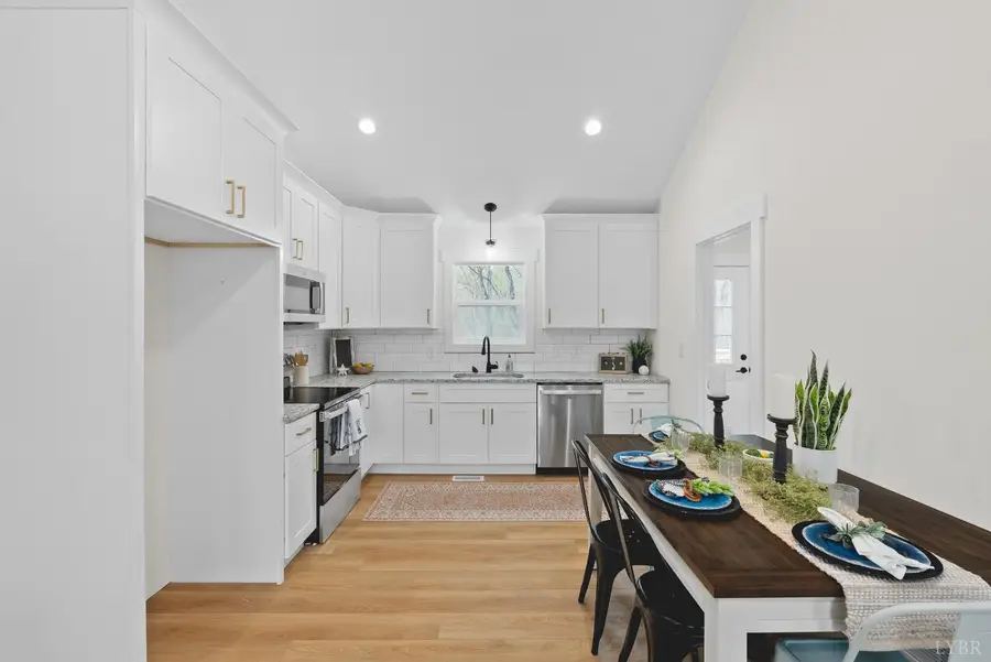 615 Stoney Run, Buena Vista, VA 24416 - Image #3