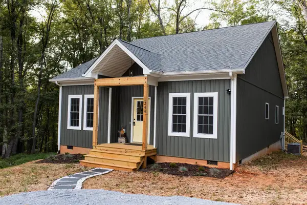 1244 Windsor Drive, Bedford, VA 24523