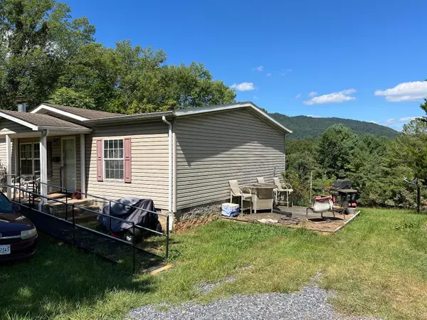 101 Meadowcrest Lane, Thaxton, VA 24174