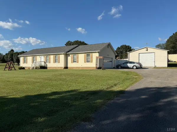 1111 Stratford Drive, Bedford, VA 24523