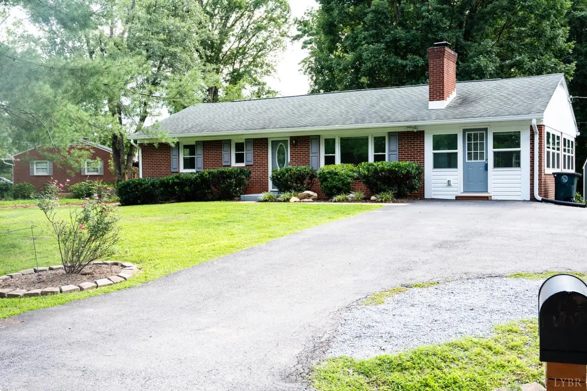 1218 Lakeview Drive, Lynchburg, VA 24502 - #1