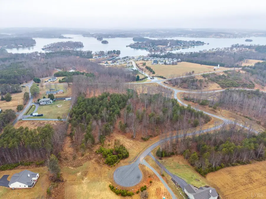 14 Caroline Ct, Union Hall, VA 24176 - Image #3