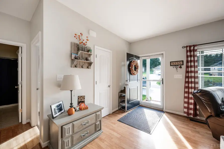 448 Mantle Dr, Lynchburg, VA 24501 - Image #2