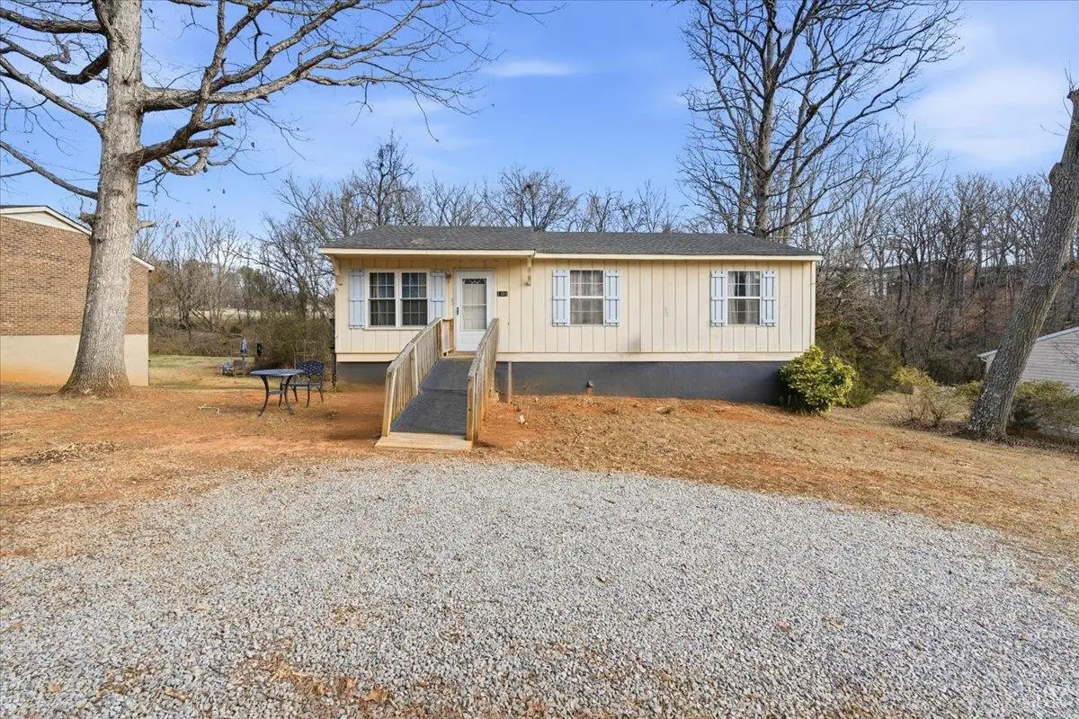 1401 Amherst Ave, Altavista, VA 24517 - Image #1