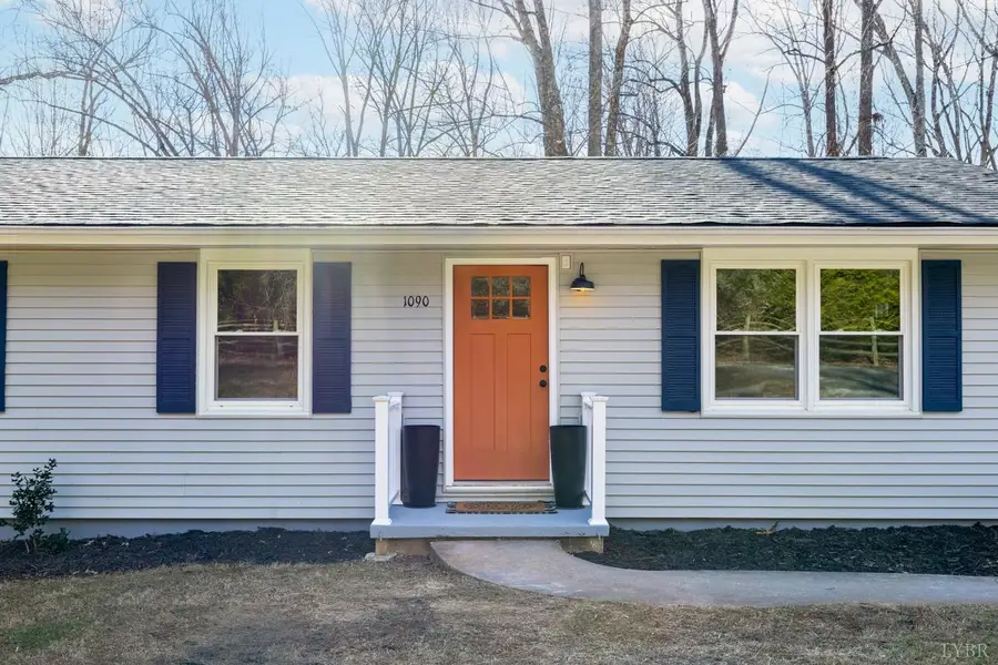 1090 Irish Court, Lynchburg, VA 24503 - Image #2