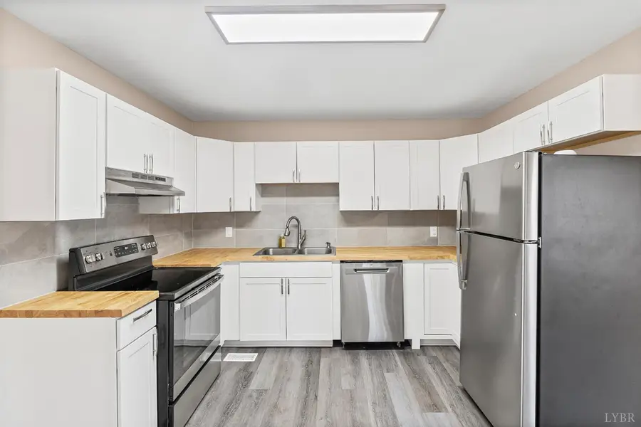 128 Walnut Street, Amherst, VA 24521 - Image #2