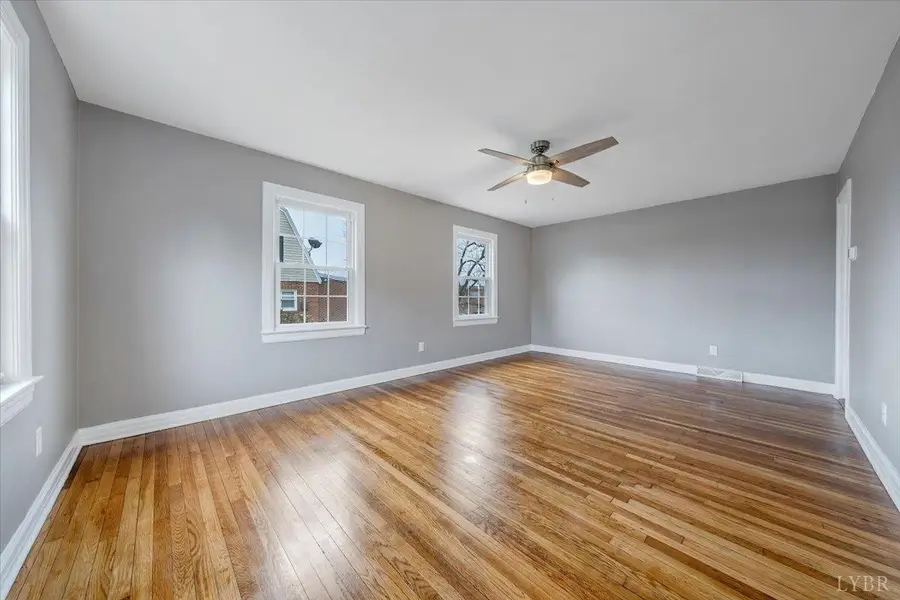 1002 Bedford Avenue, Altavista, VA 24517 - Image #3