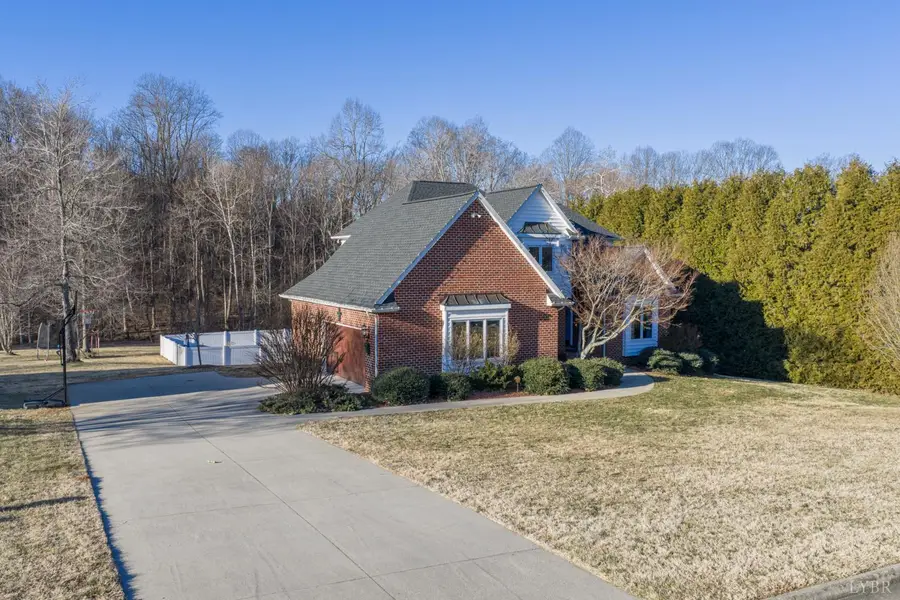 1136 Jefferson West Drive, Forest, VA 24551 - Image #2