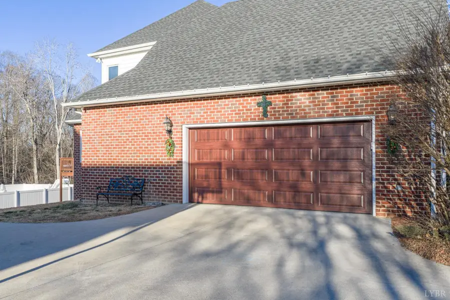 1136 Jefferson West Drive, Forest, VA 24551 - Image #3