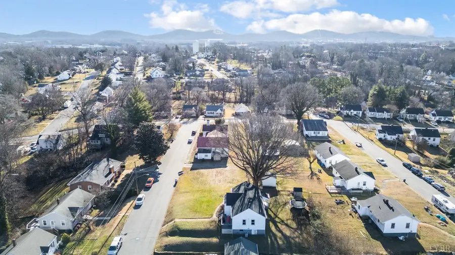 707 Crestwood Circle, Lynchburg, VA 24502 - Image #2