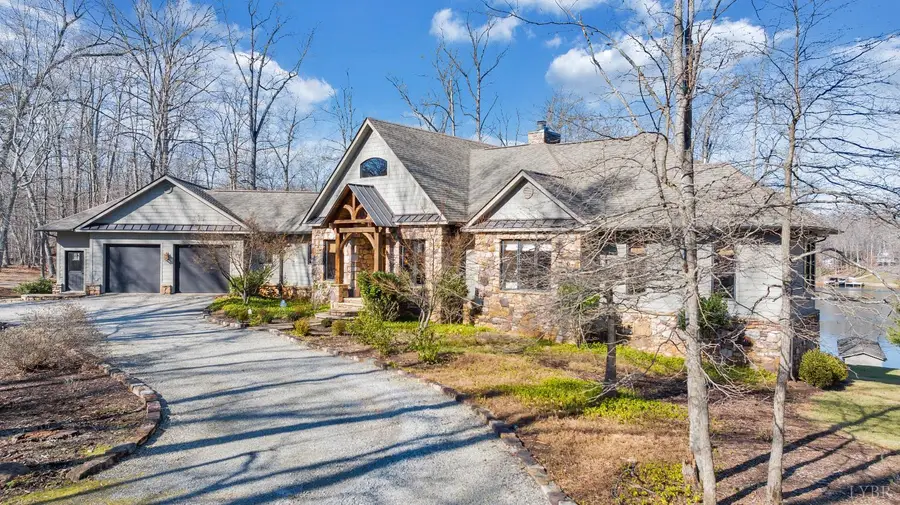 104 Arbor Lane, Huddleston, VA 24104 - #3