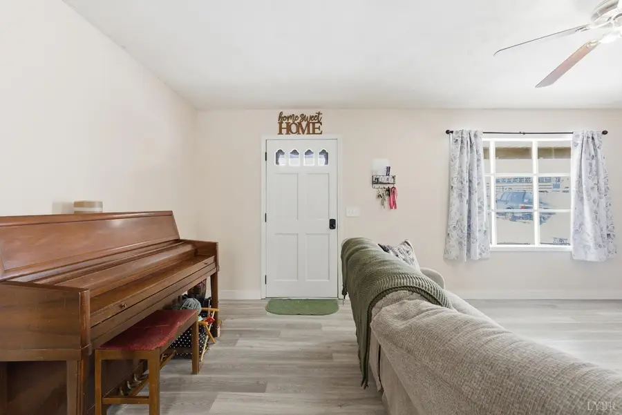 5225 Blue Ridge Dr, Gretna, VA 24557 - #3