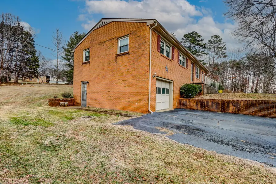 7143 Gladys Road, Altavista, VA 24517 - #2