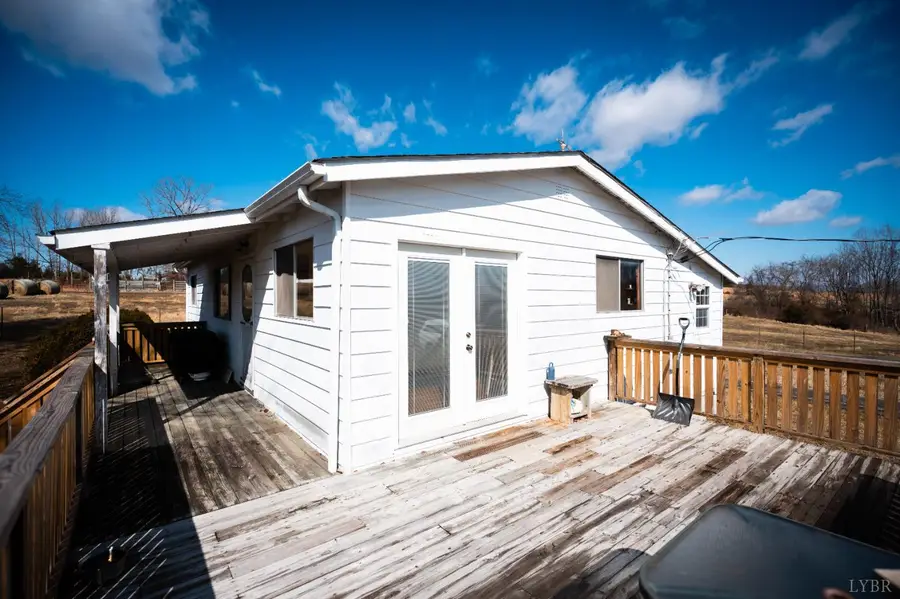 1228 Clover Creek Rd, Huddleston, VA 24104 - #3