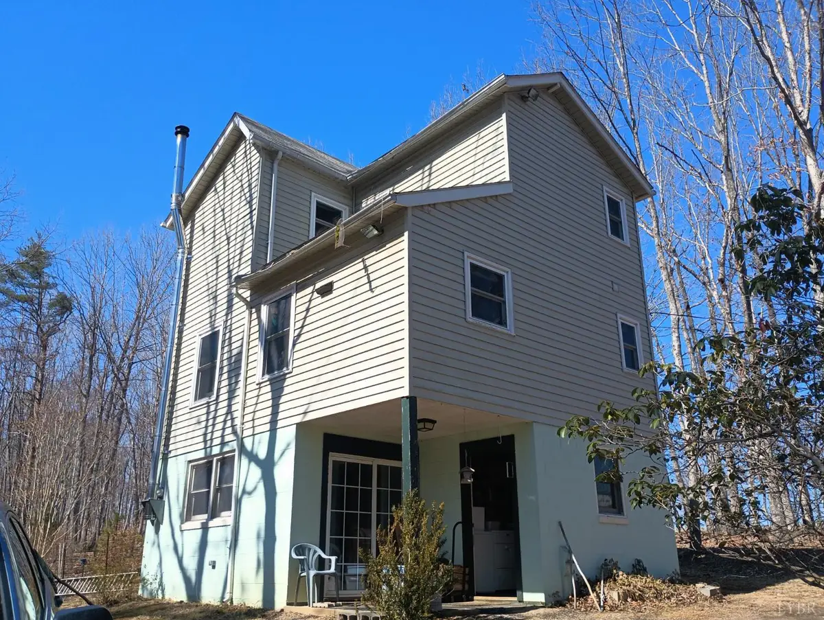 3901 Midland Rd, Wingina, VA 24599 - #1