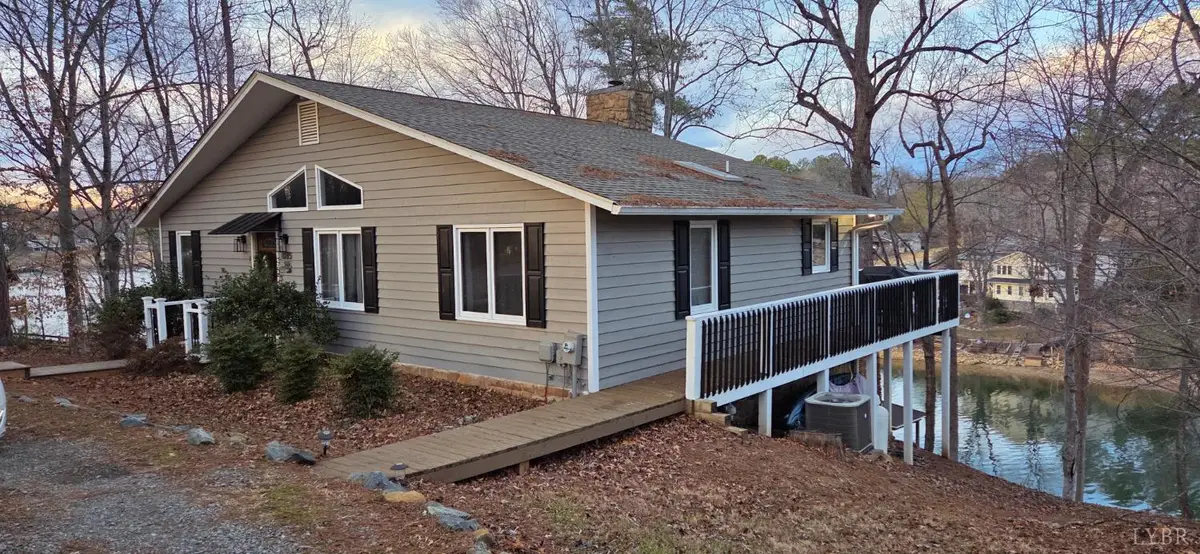 1085 Azalea Drive, Moneta, VA 24121 - #1