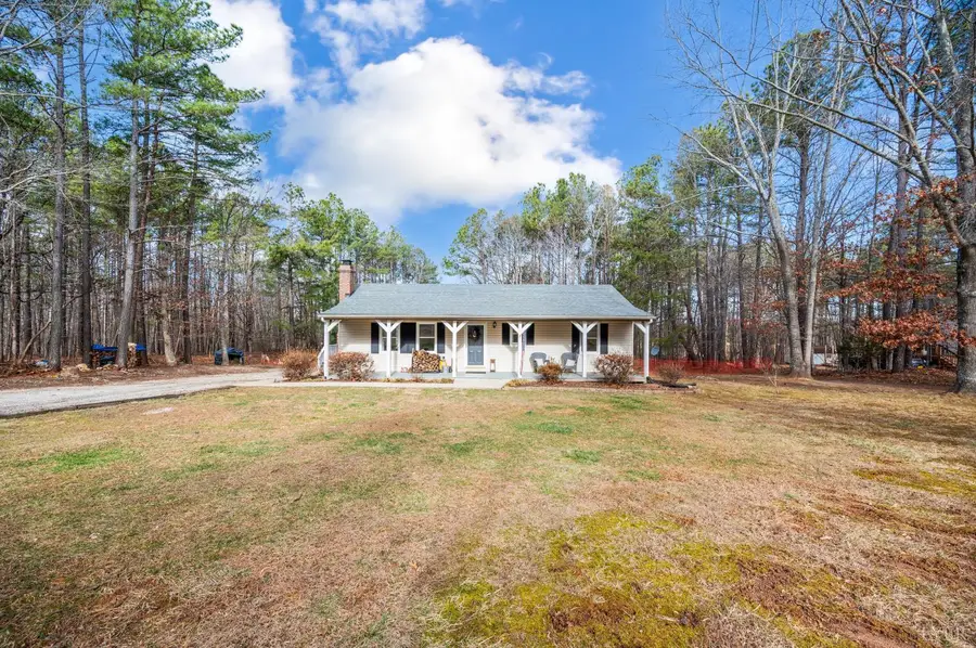 3105 Horseshoe Road, Appomattox, VA 24522 - #2