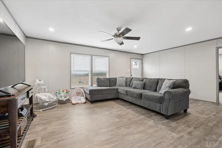 1166 Throckmorton Trail, Scottsburg, VA 24589 - #2